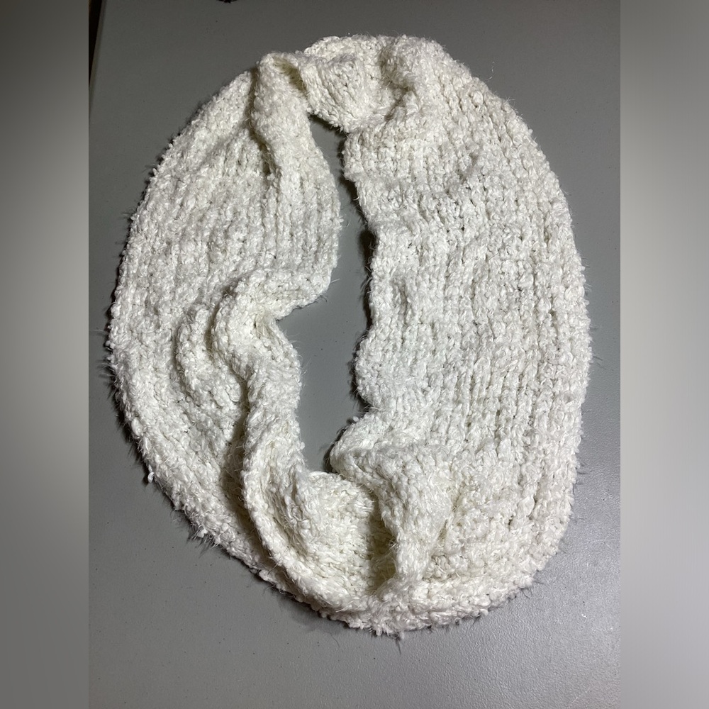 Sonoma White Infinity Scarf